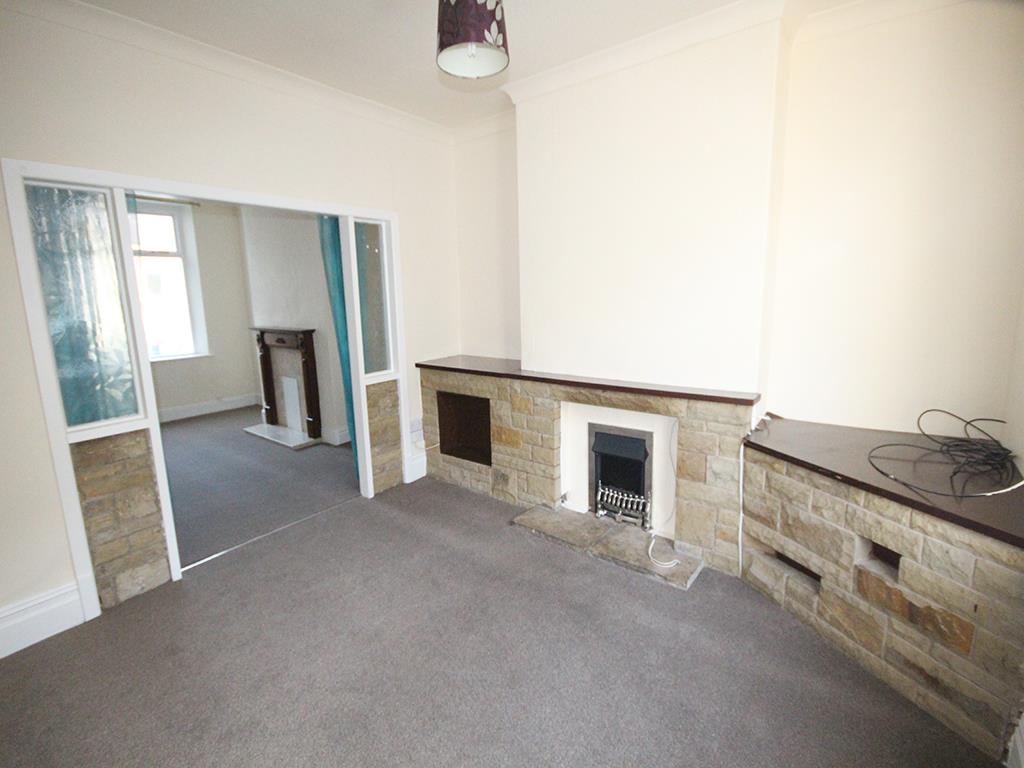 2 bedroom mid terrace house To Let in Barnoldswick - 2016-12-14 11.51.29.jpg
